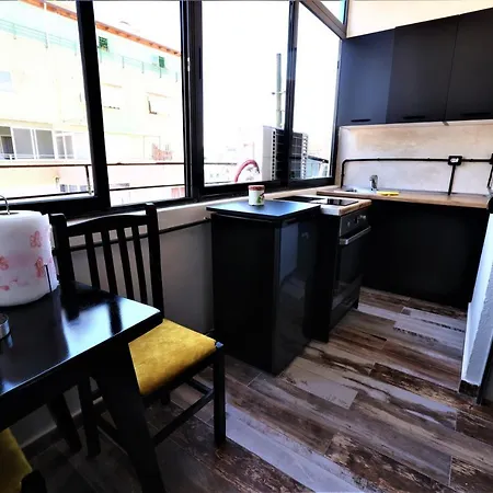 Stylish Studio In The Heart Of #3 Appartamento *
